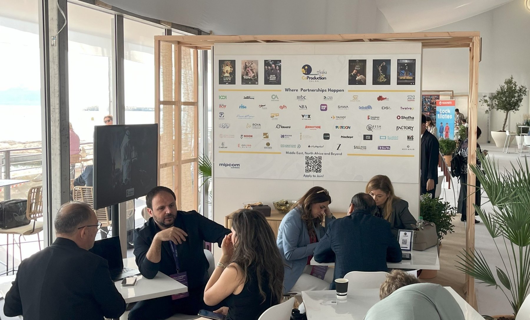 MIPCOM 225